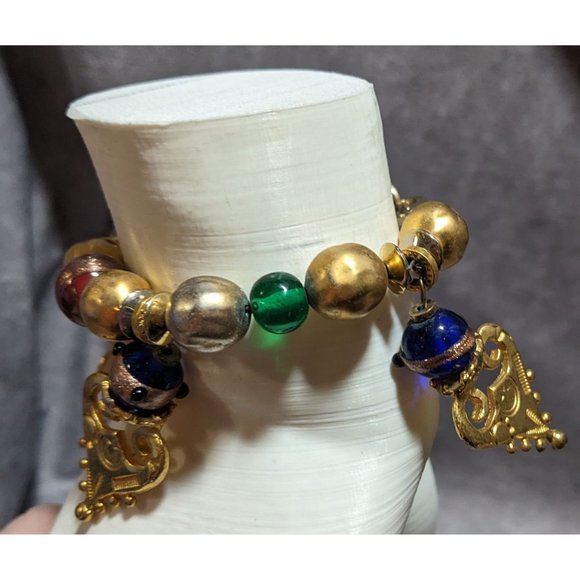 Unique Gold Charm Bracelet - Picture 3 of 6